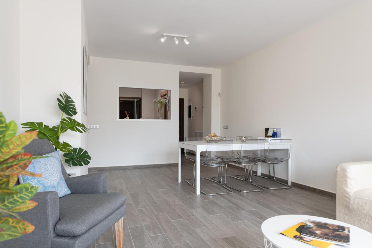 Homeforguest Flat With Large Terrace In Modern Residential Complex With Swimming Pool Caleta De Fuste Dış mekan fotoğraf