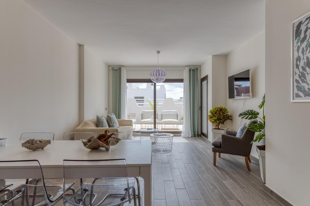 Homeforguest Flat With Large Terrace In Modern Residential Complex With Swimming Pool Caleta De Fuste Dış mekan fotoğraf